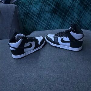 Nike Pandas 7.5 Mens Black and White